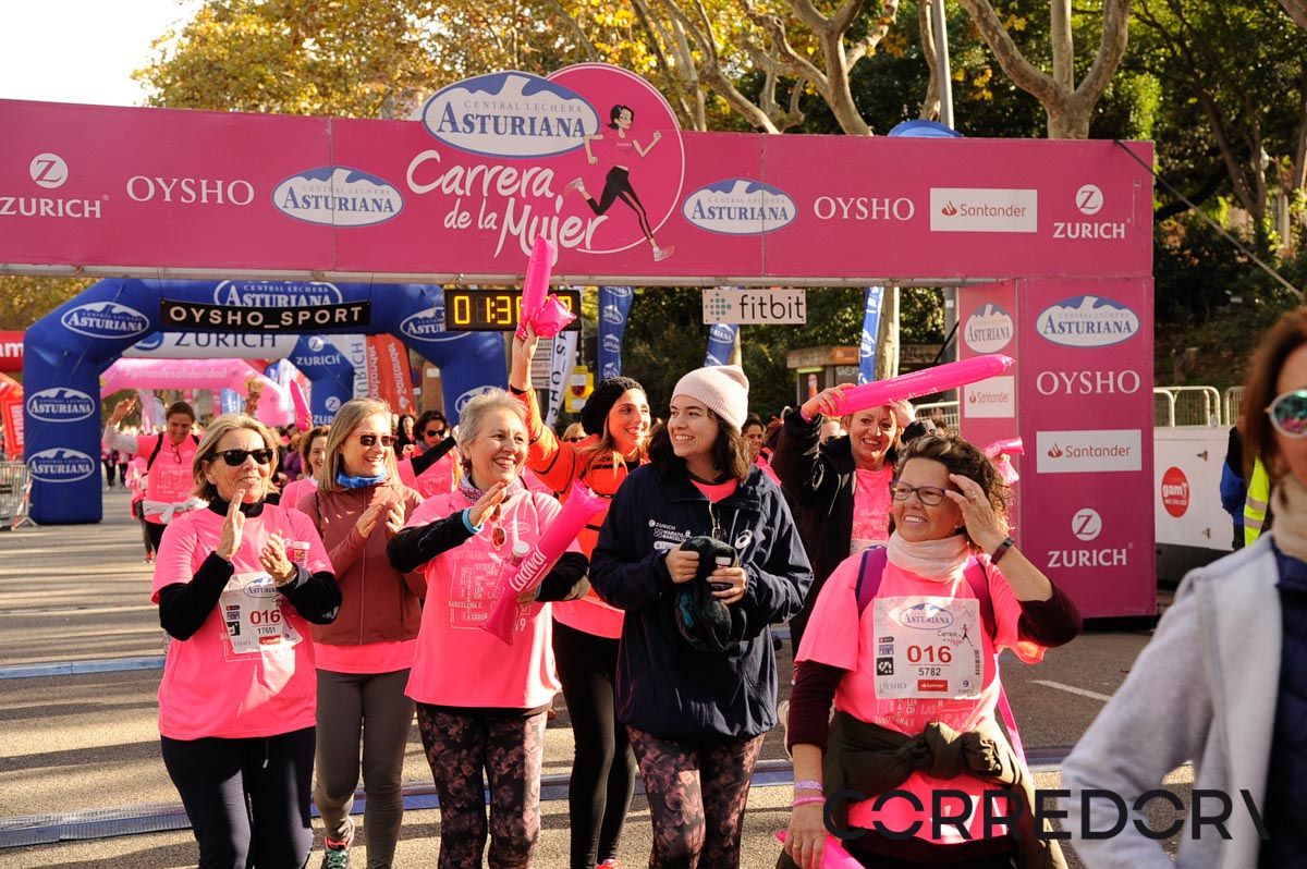 Llegada de la Carrera de la Mujer de Barcelona (ARCO DERECHO 80)