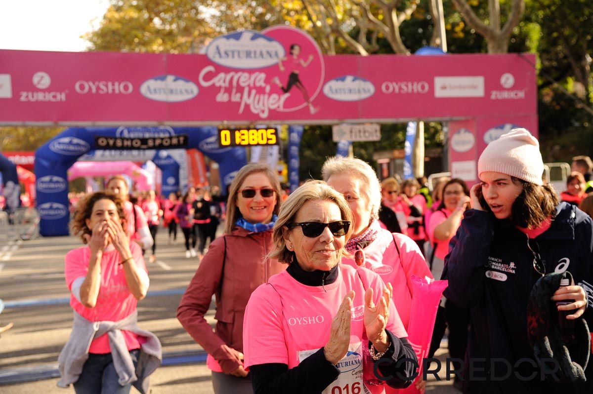 Llegada de la Carrera de la Mujer de Barcelona (ARCO DERECHO 80)