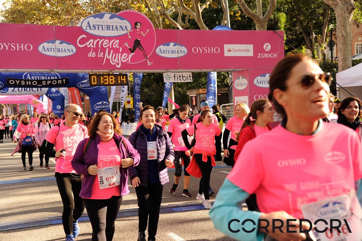 Llegada de la Carrera de la Mujer de Barcelona (ARCO DERECHO 81)