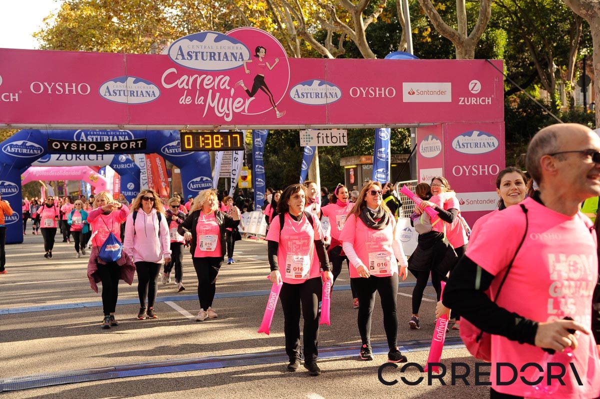 Llegada de la Carrera de la Mujer de Barcelona (ARCO DERECHO 81)