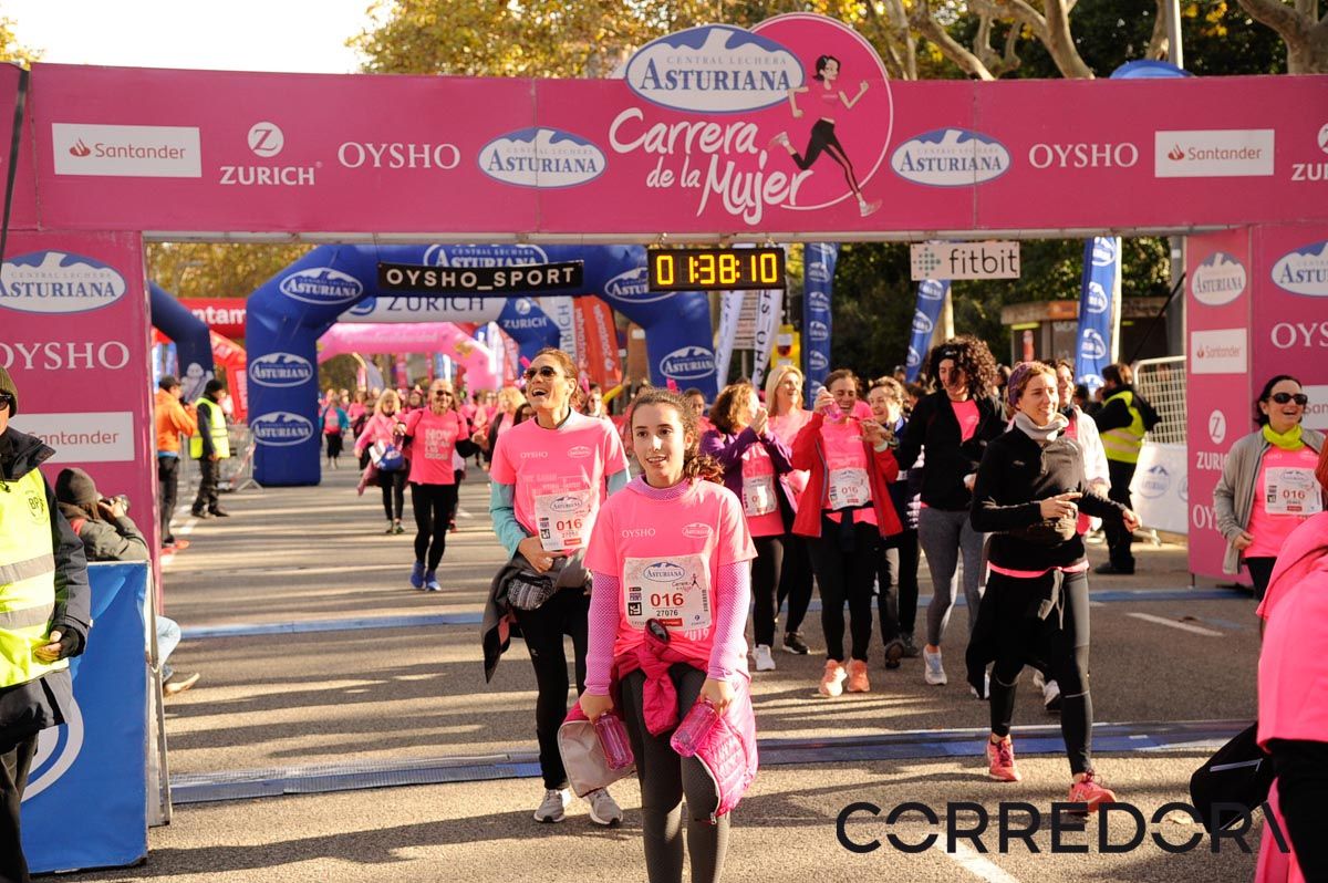 Llegada de la Carrera de la Mujer de Barcelona (ARCO DERECHO 81)