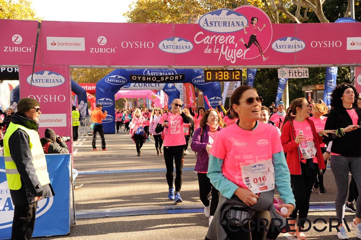 Llegada de la Carrera de la Mujer de Barcelona (ARCO DERECHO 81)