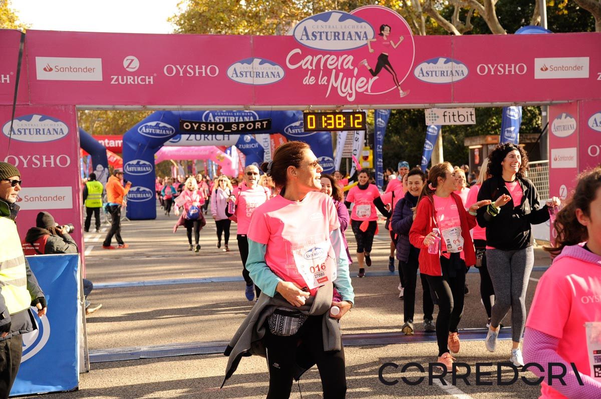 Llegada de la Carrera de la Mujer de Barcelona (ARCO DERECHO 81)