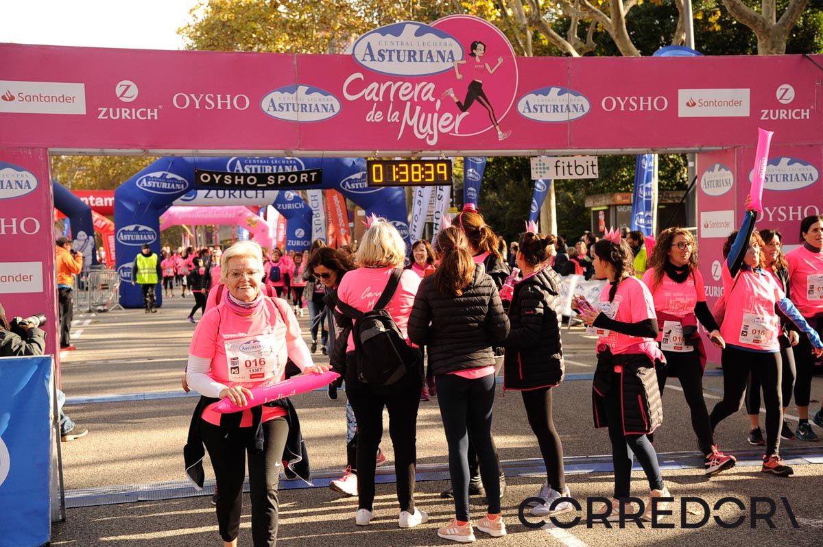 Llegada de la Carrera de la Mujer de Barcelona (ARCO DERECHO 81)