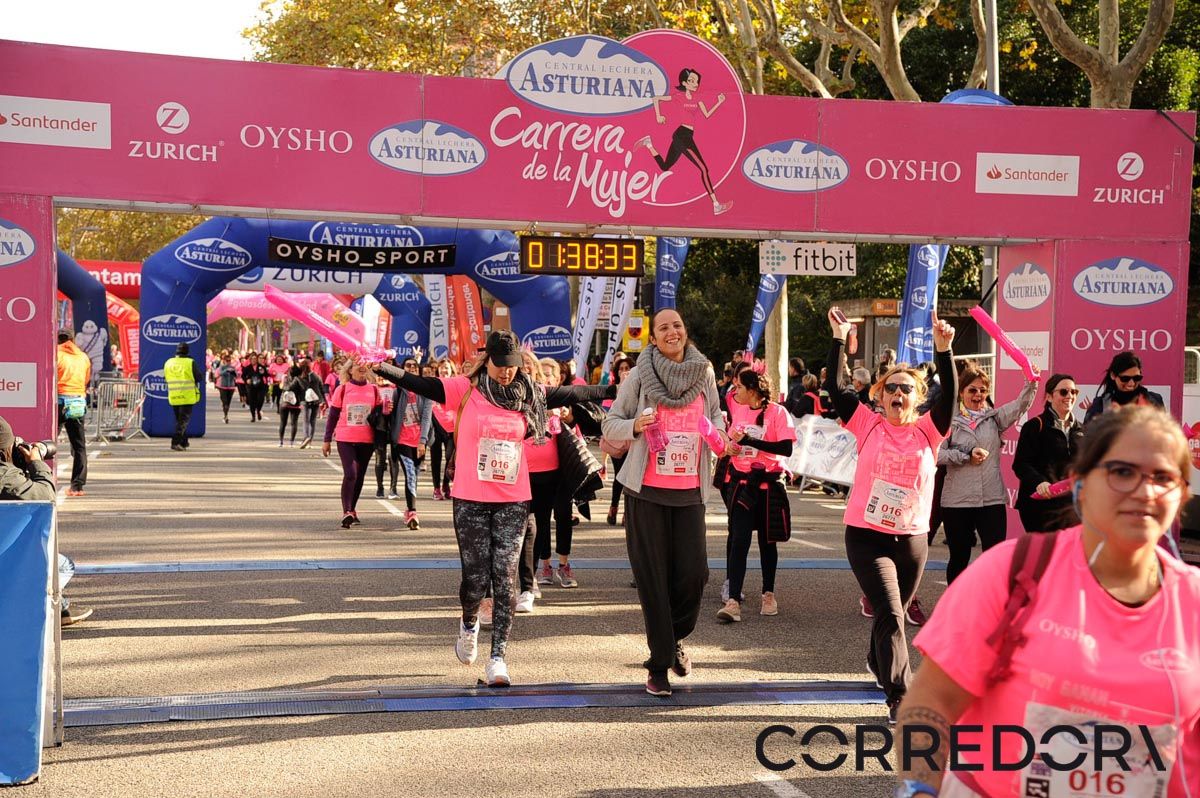 Llegada de la Carrera de la Mujer de Barcelona (ARCO DERECHO 81)
