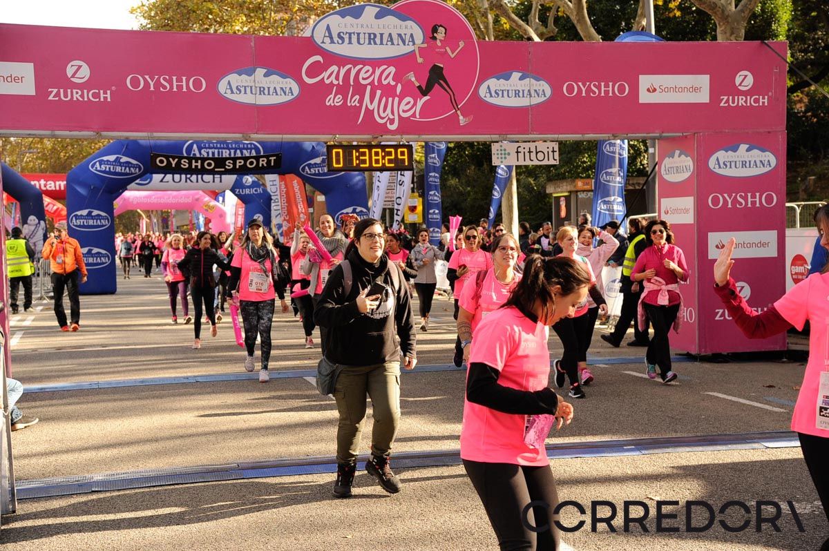 Llegada de la Carrera de la Mujer de Barcelona (ARCO DERECHO 81)