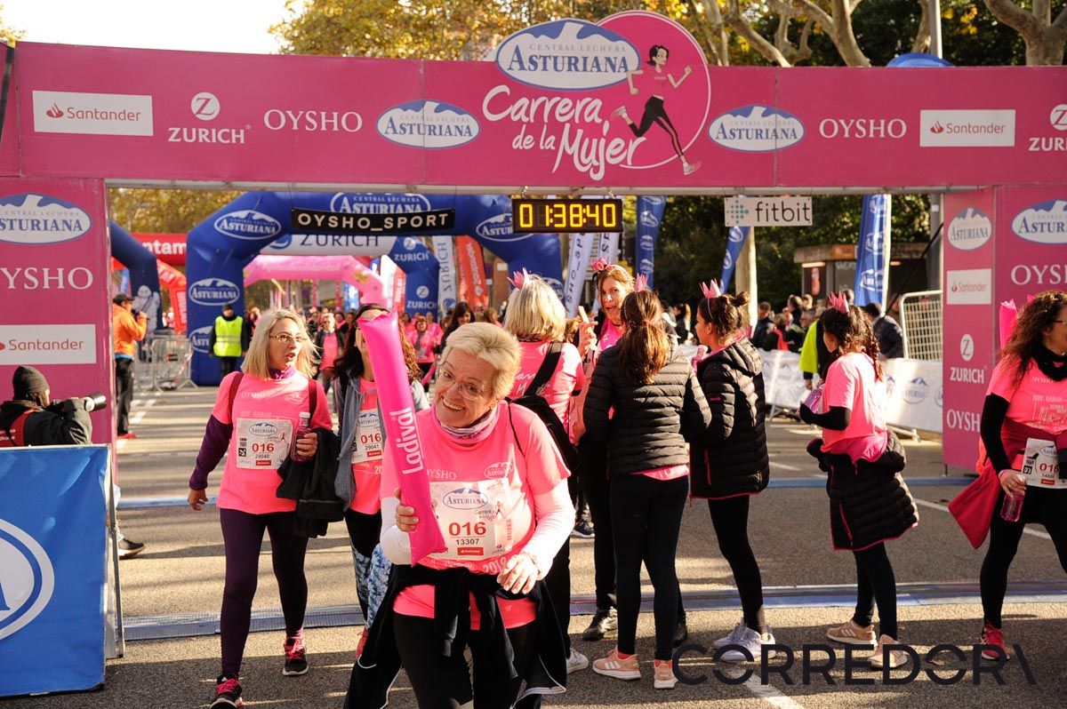 Llegada de la Carrera de la Mujer de Barcelona (ARCO DERECHO 81)