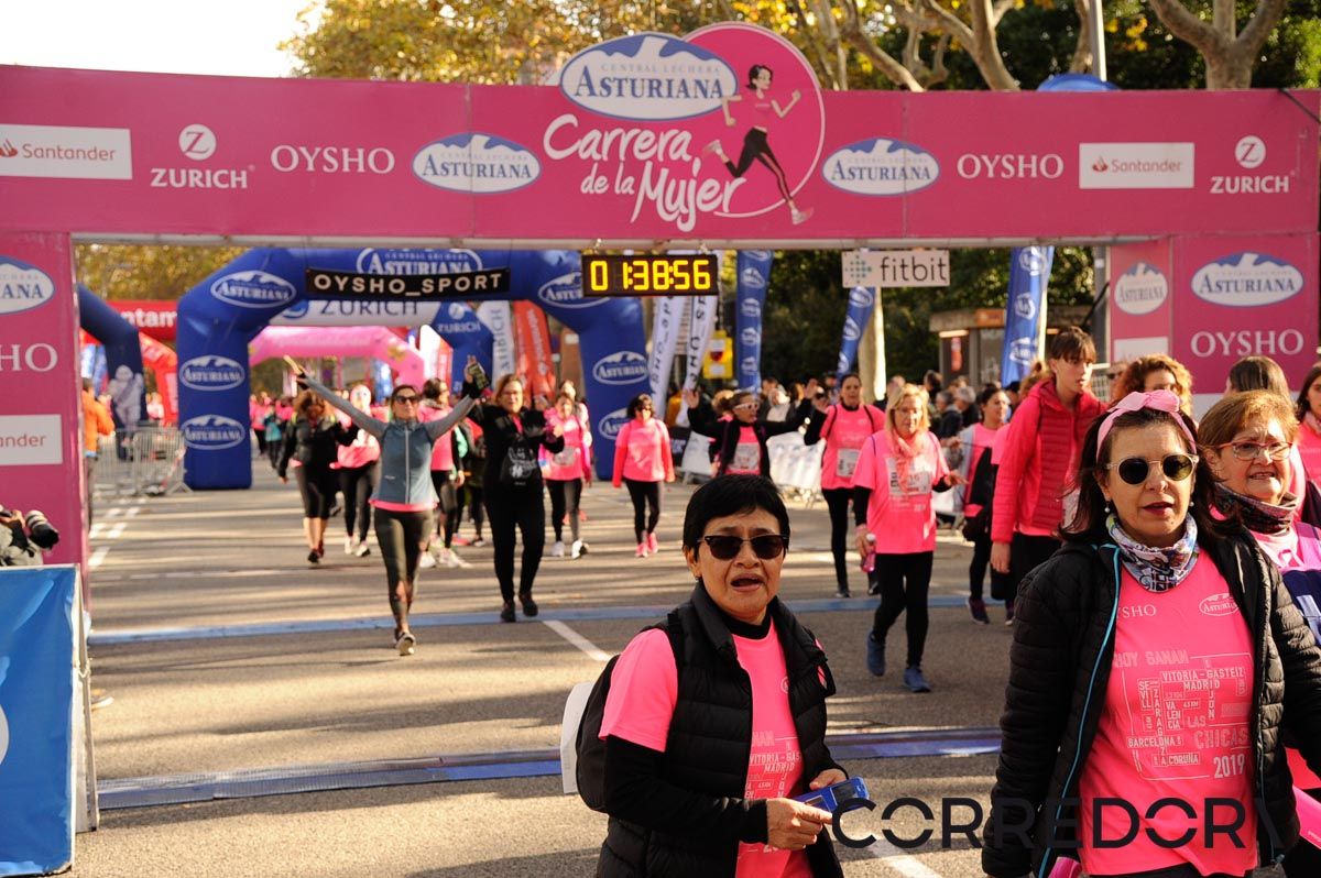 Llegada de la Carrera de la Mujer de Barcelona (ARCO DERECHO 82)