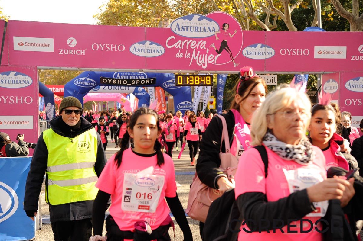 Llegada de la Carrera de la Mujer de Barcelona (ARCO DERECHO 82)