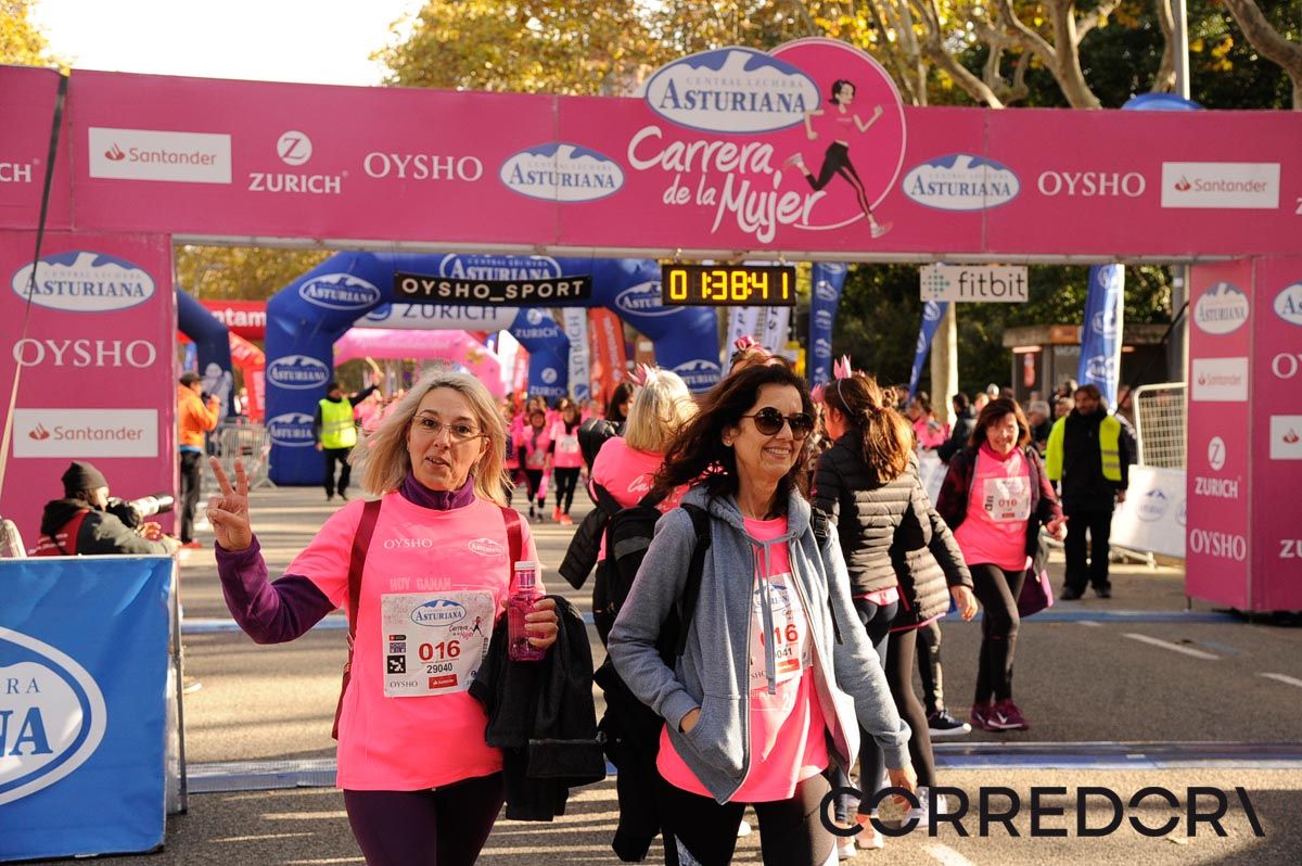 Llegada de la Carrera de la Mujer de Barcelona (ARCO DERECHO 82)