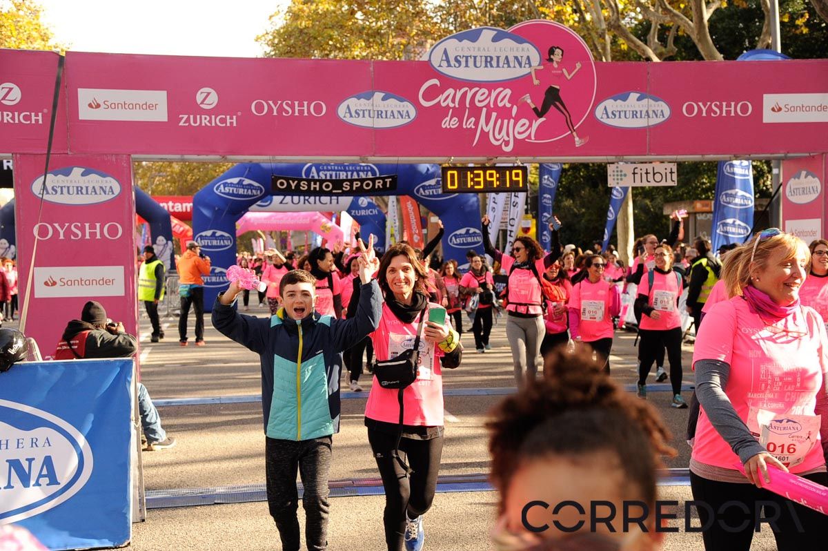 Llegada de la Carrera de la Mujer de Barcelona (ARCO DERECHO 83)