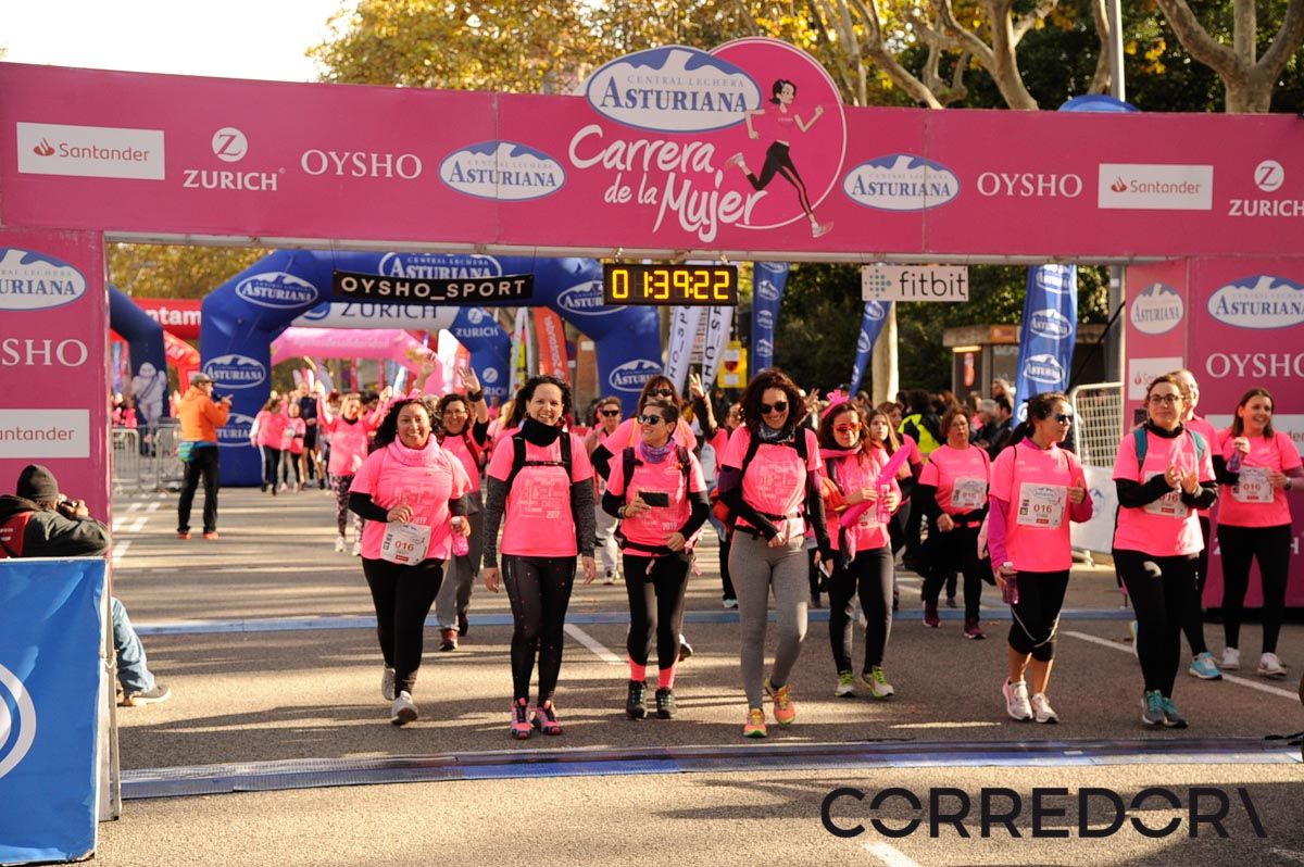 Llegada de la Carrera de la Mujer de Barcelona (ARCO DERECHO 83)