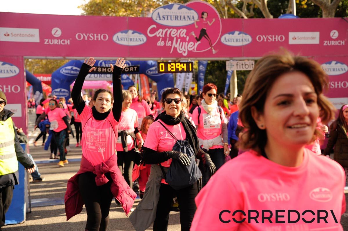 Llegada de la Carrera de la Mujer de Barcelona (ARCO DERECHO 83)