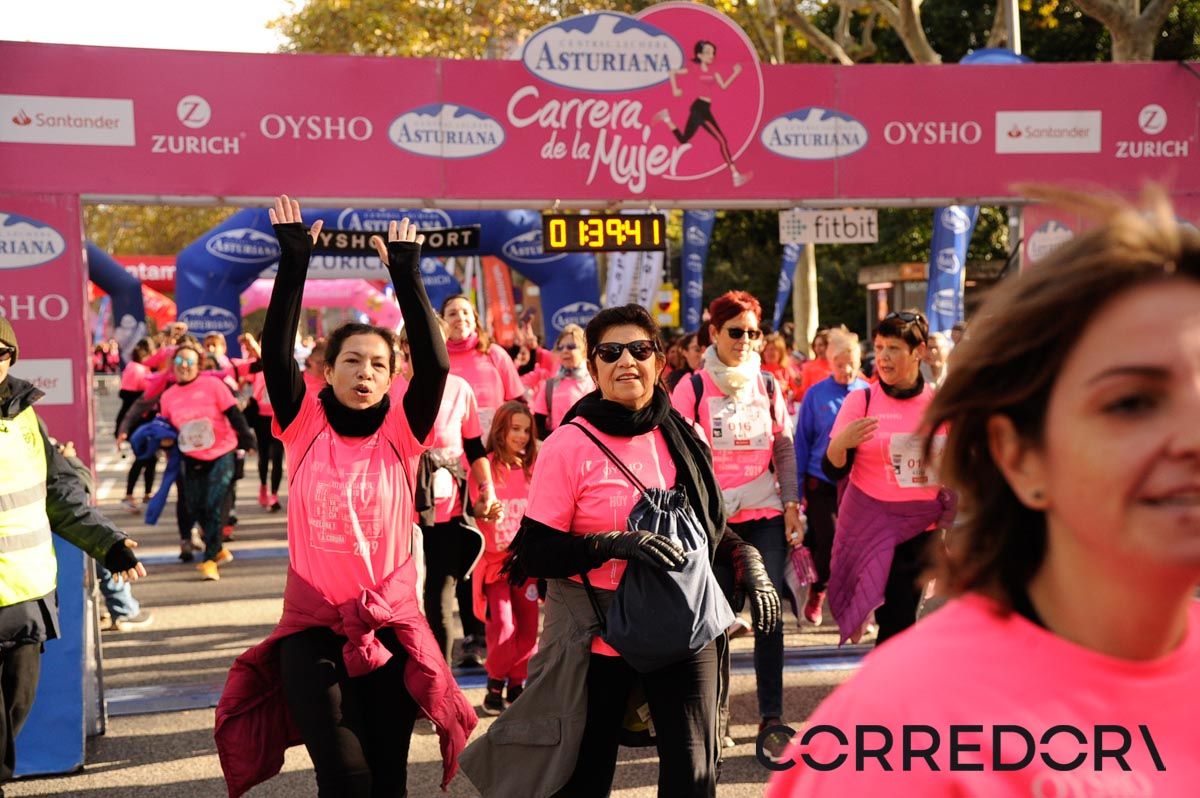 Llegada de la Carrera de la Mujer de Barcelona (ARCO DERECHO 83)