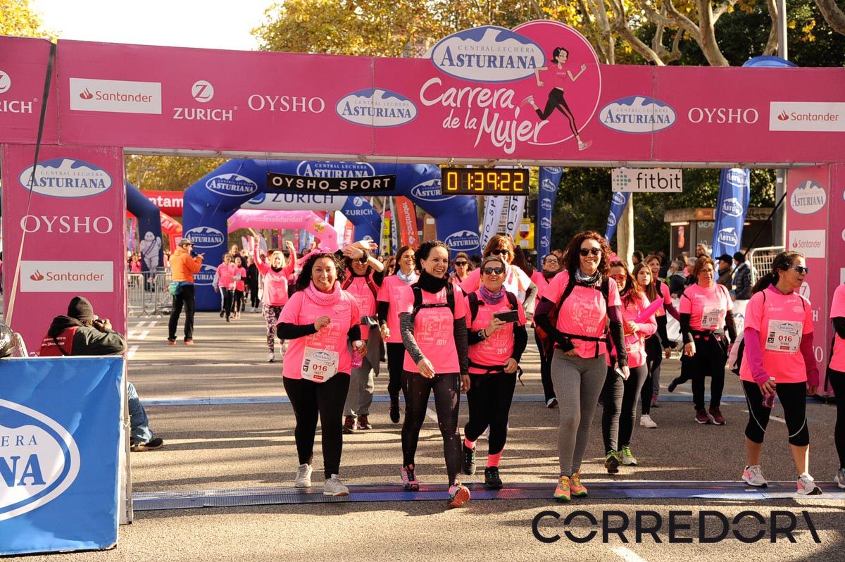 Llegada de la Carrera de la Mujer de Barcelona (ARCO DERECHO 83)