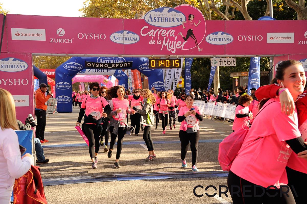 Llegada de la Carrera de la Mujer de Barcelona (ARCO DERECHO 84)