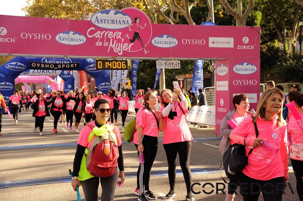 Llegada de la Carrera de la Mujer de Barcelona (ARCO DERECHO 84)