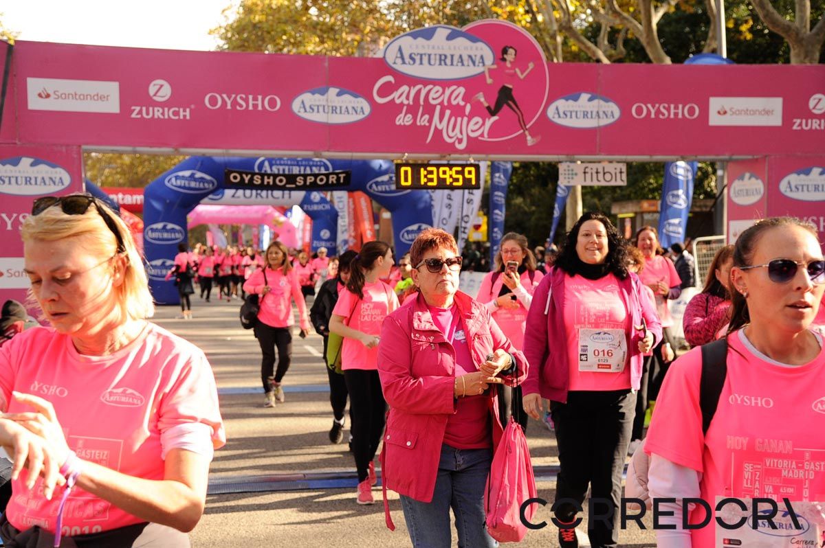Llegada de la Carrera de la Mujer de Barcelona (ARCO DERECHO 84)
