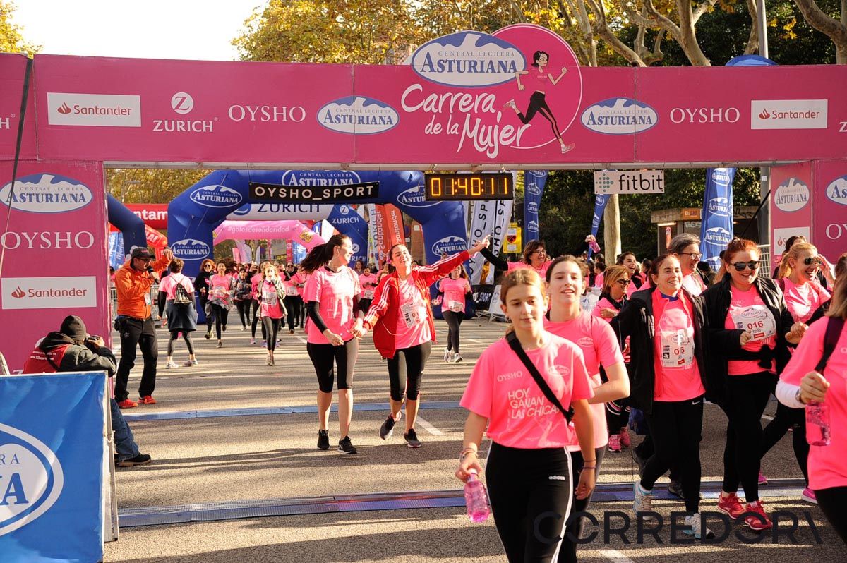 Llegada de la Carrera de la Mujer de Barcelona (ARCO DERECHO 84)
