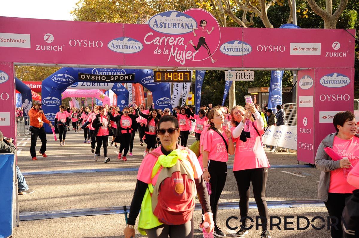Llegada de la Carrera de la Mujer de Barcelona (ARCO DERECHO 84)