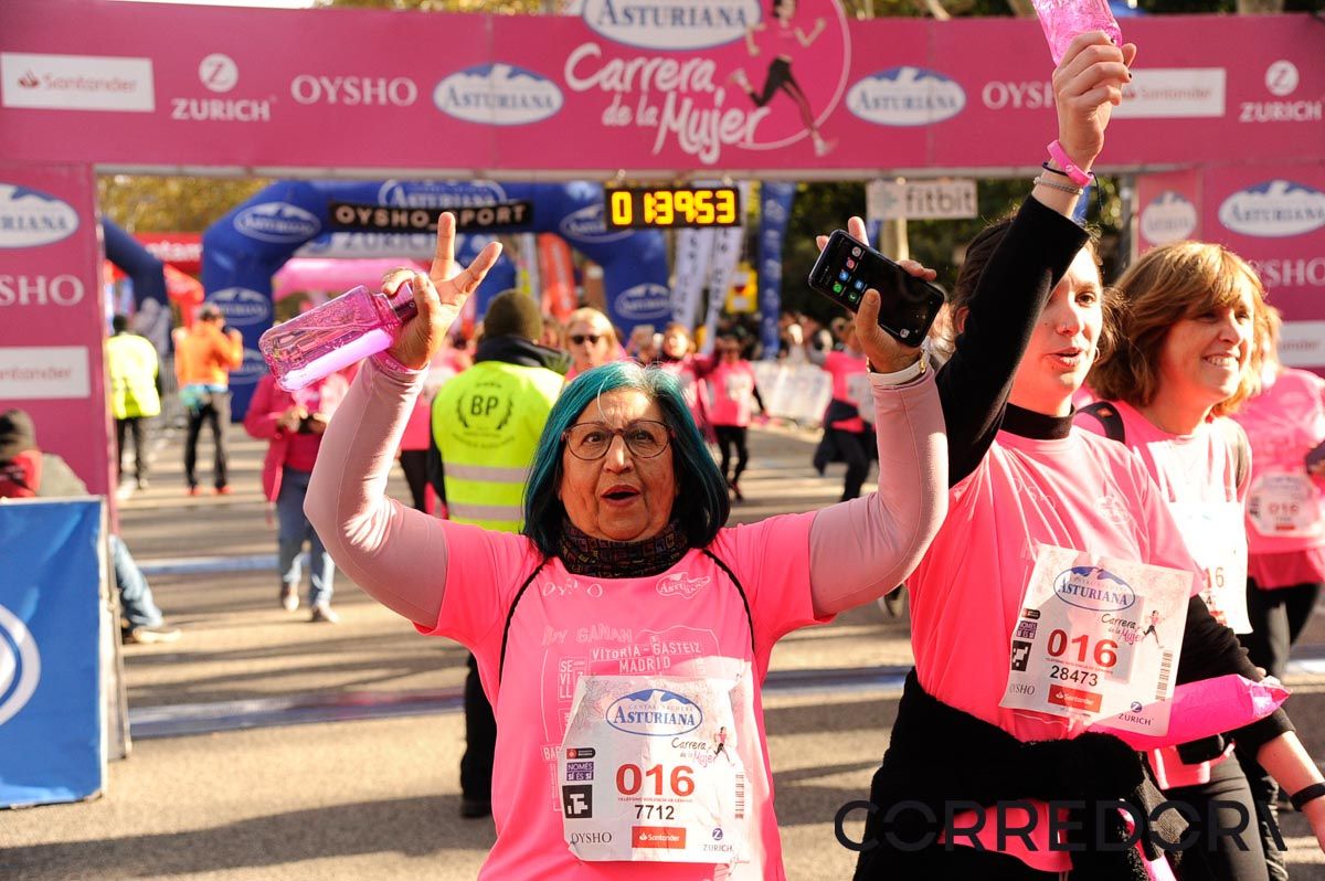Llegada de la Carrera de la Mujer de Barcelona (ARCO DERECHO 84)