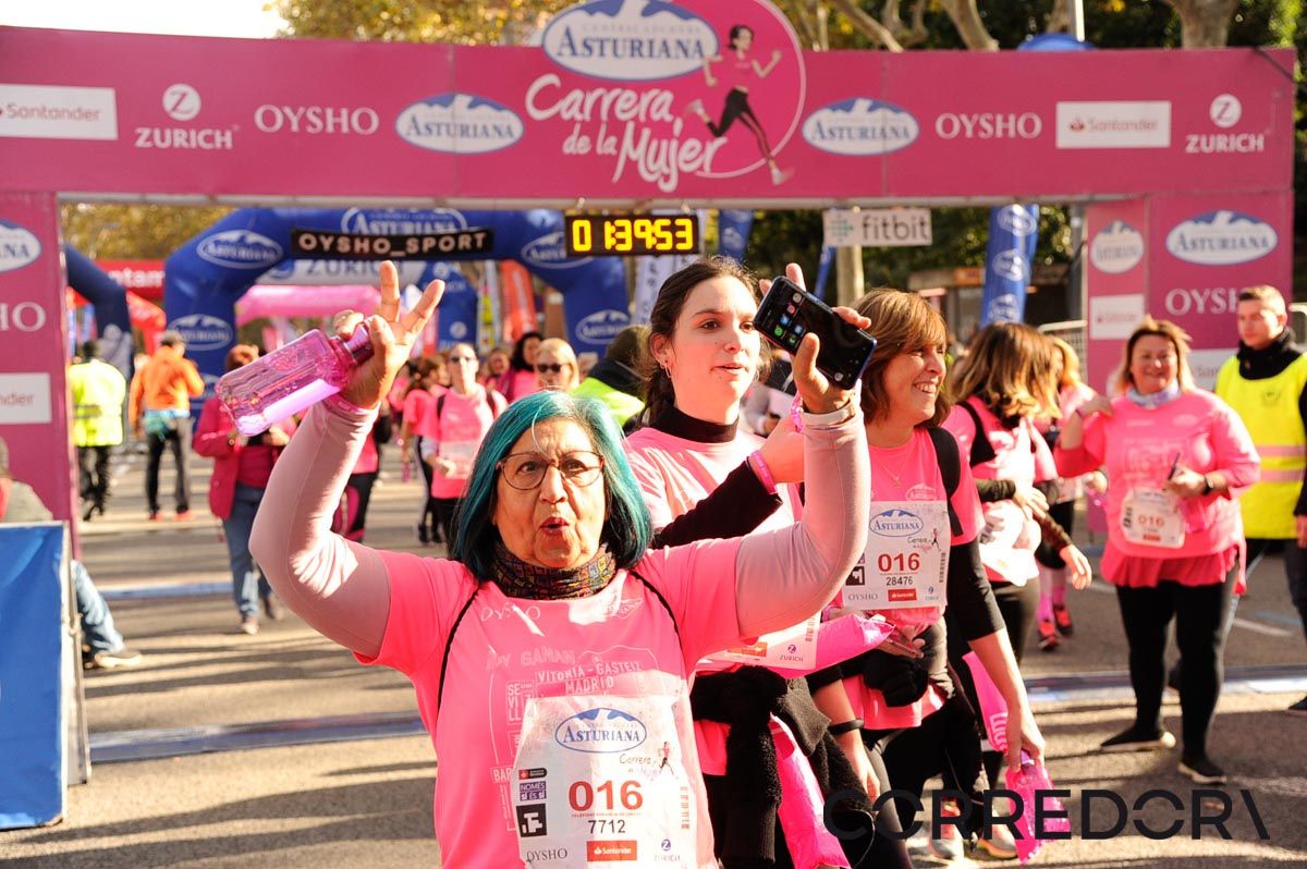 Llegada de la Carrera de la Mujer de Barcelona (ARCO DERECHO 84)