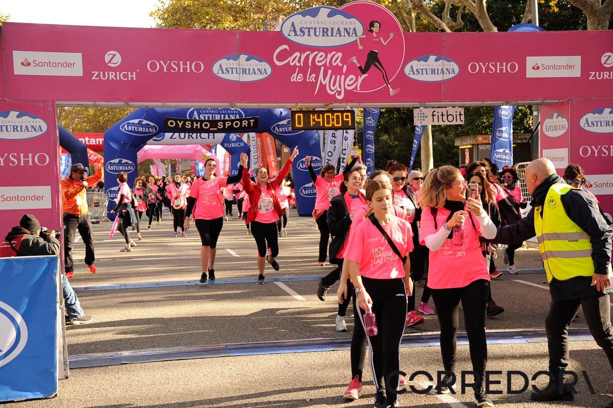 Llegada de la Carrera de la Mujer de Barcelona (ARCO DERECHO 84)