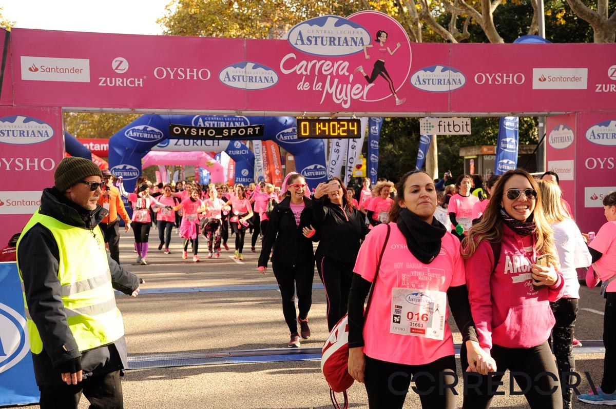 Llegada de la Carrera de la Mujer de Barcelona (ARCO DERECHO 84)