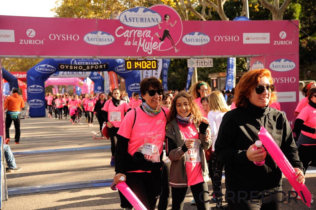 Llegada de la Carrera de la Mujer de Barcelona (ARCO DERECHO 84)