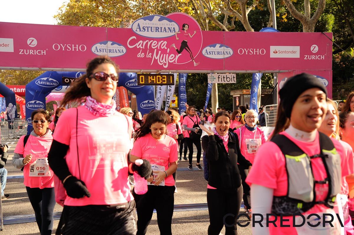 Llegada de la Carrera de la Mujer de Barcelona (ARCO DERECHO 85)