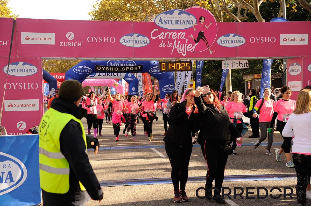 Llegada de la Carrera de la Mujer de Barcelona (ARCO DERECHO 84)