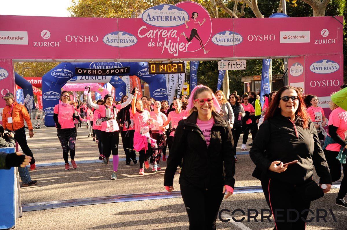 Llegada de la Carrera de la Mujer de Barcelona (ARCO DERECHO 84)