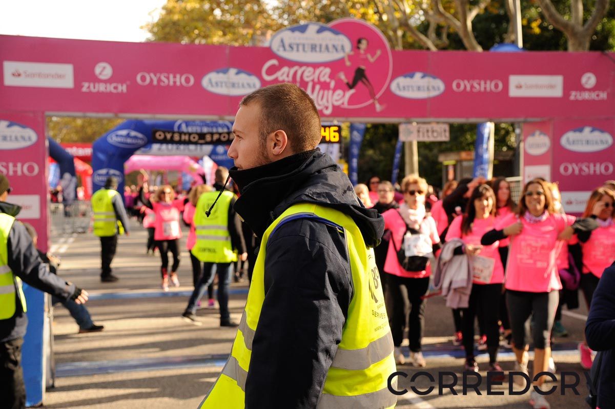 Llegada de la Carrera de la Mujer de Barcelona (ARCO DERECHO 85)