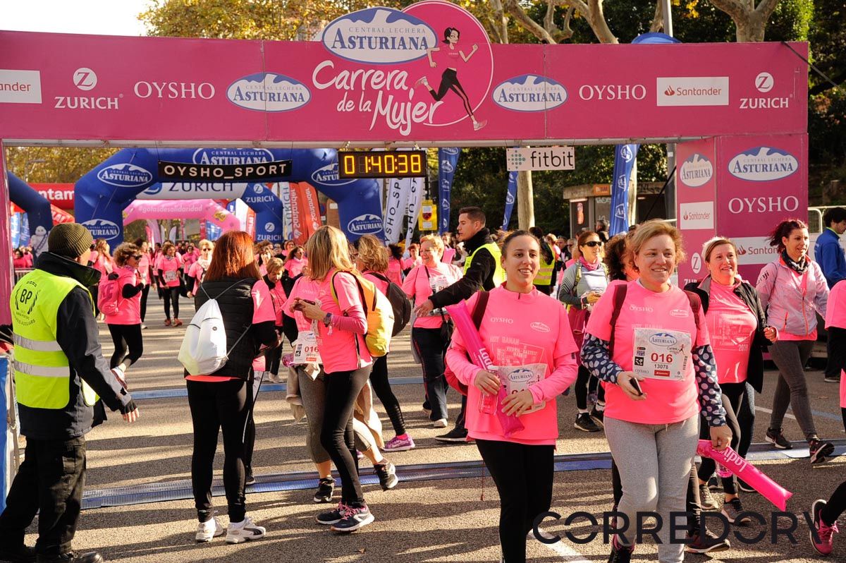 Llegada de la Carrera de la Mujer de Barcelona (ARCO DERECHO 85)