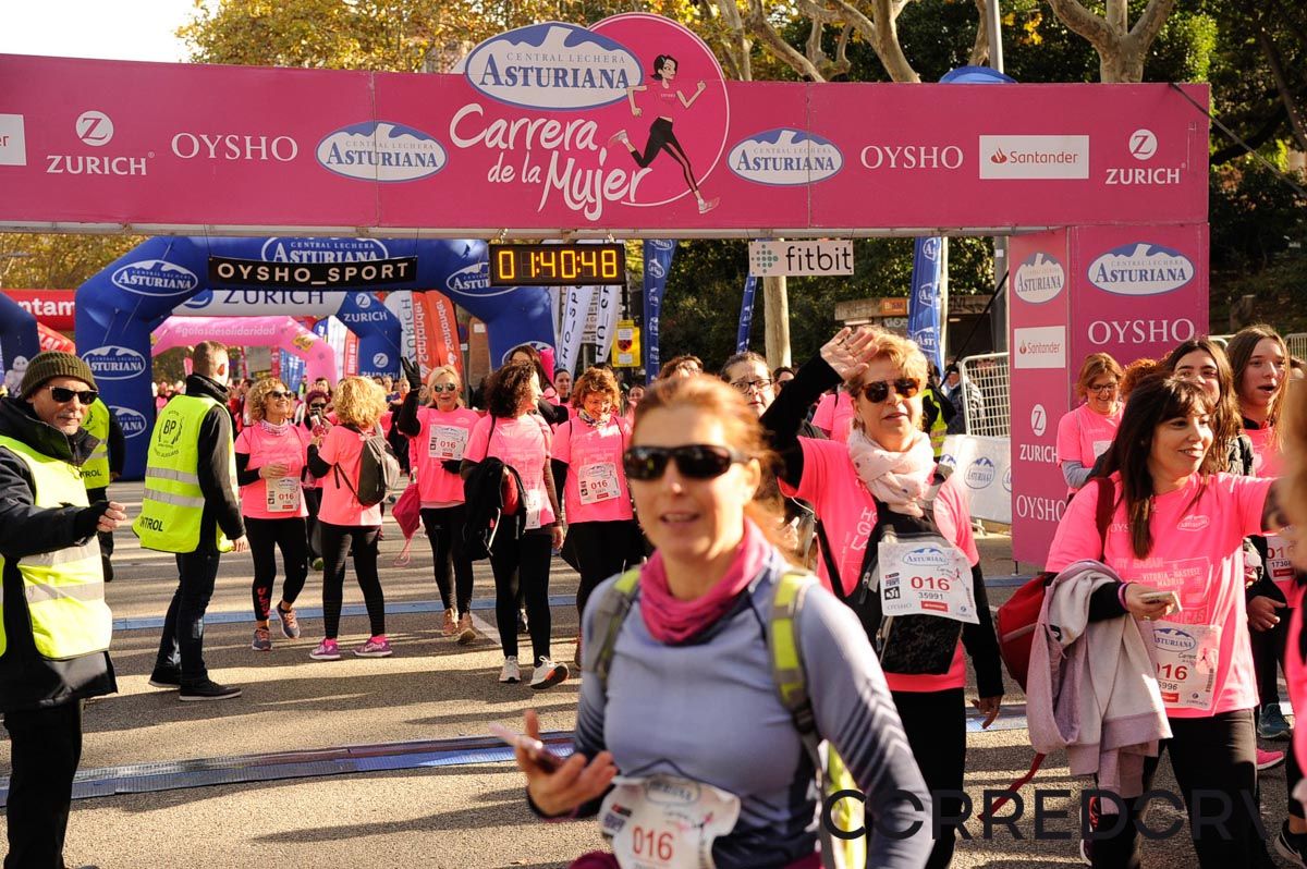 Llegada de la Carrera de la Mujer de Barcelona (ARCO DERECHO 85)