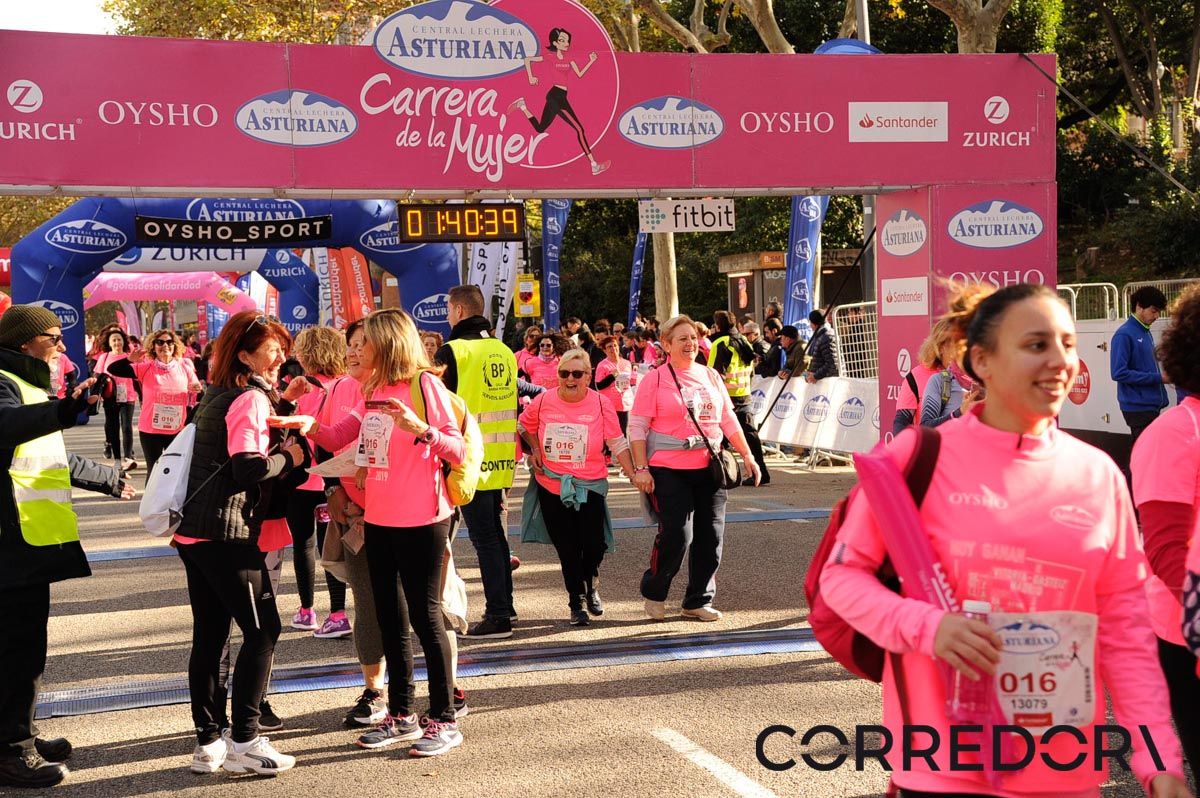 Llegada de la Carrera de la Mujer de Barcelona (ARCO DERECHO 85)