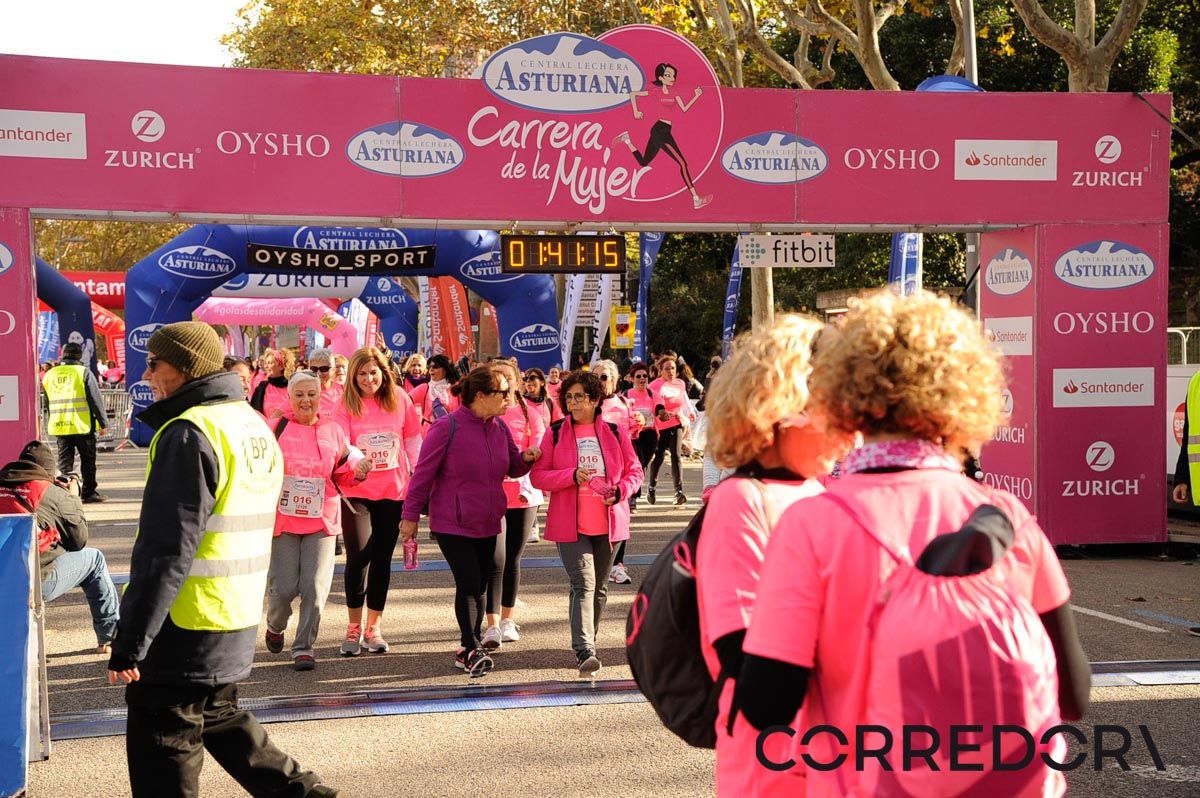 Llegada de la Carrera de la Mujer de Barcelona (ARCO DERECHO 86)