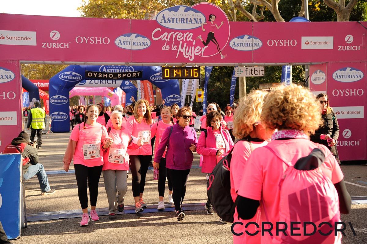 Llegada de la Carrera de la Mujer de Barcelona (ARCO DERECHO 86)
