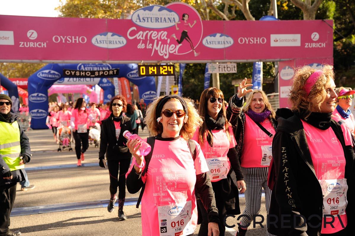 Llegada de la Carrera de la Mujer de Barcelona (ARCO DERECHO 86)