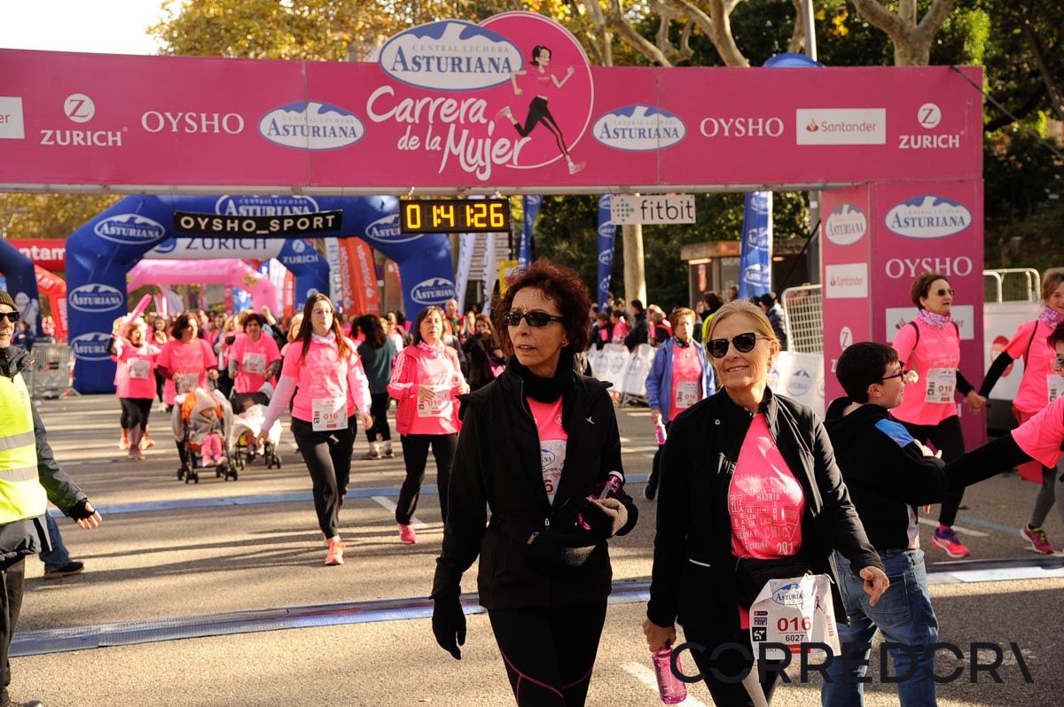 Llegada de la Carrera de la Mujer de Barcelona (ARCO DERECHO 86)