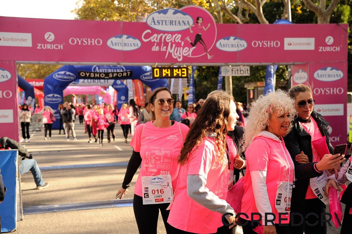 Llegada de la Carrera de la Mujer de Barcelona (ARCO DERECHO 86)