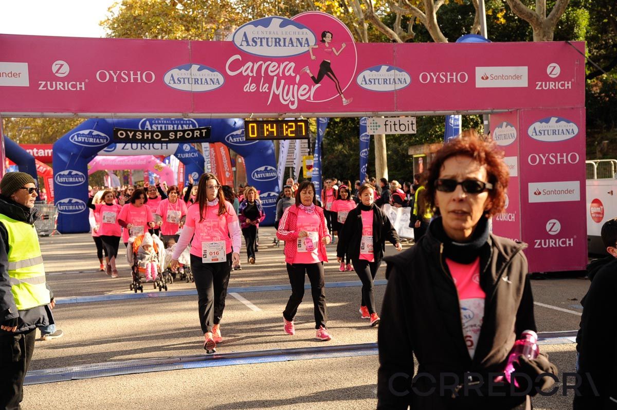 Llegada de la Carrera de la Mujer de Barcelona (ARCO DERECHO 86)