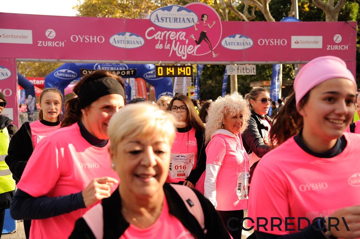 Llegada de la Carrera de la Mujer de Barcelona (ARCO DERECHO 86)