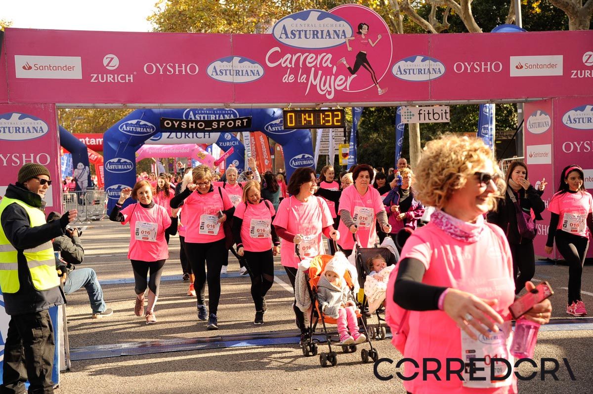 Llegada de la Carrera de la Mujer de Barcelona (ARCO DERECHO 86)
