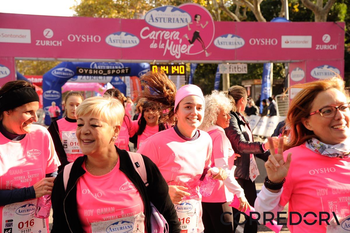 Llegada de la Carrera de la Mujer de Barcelona (ARCO DERECHO 86)