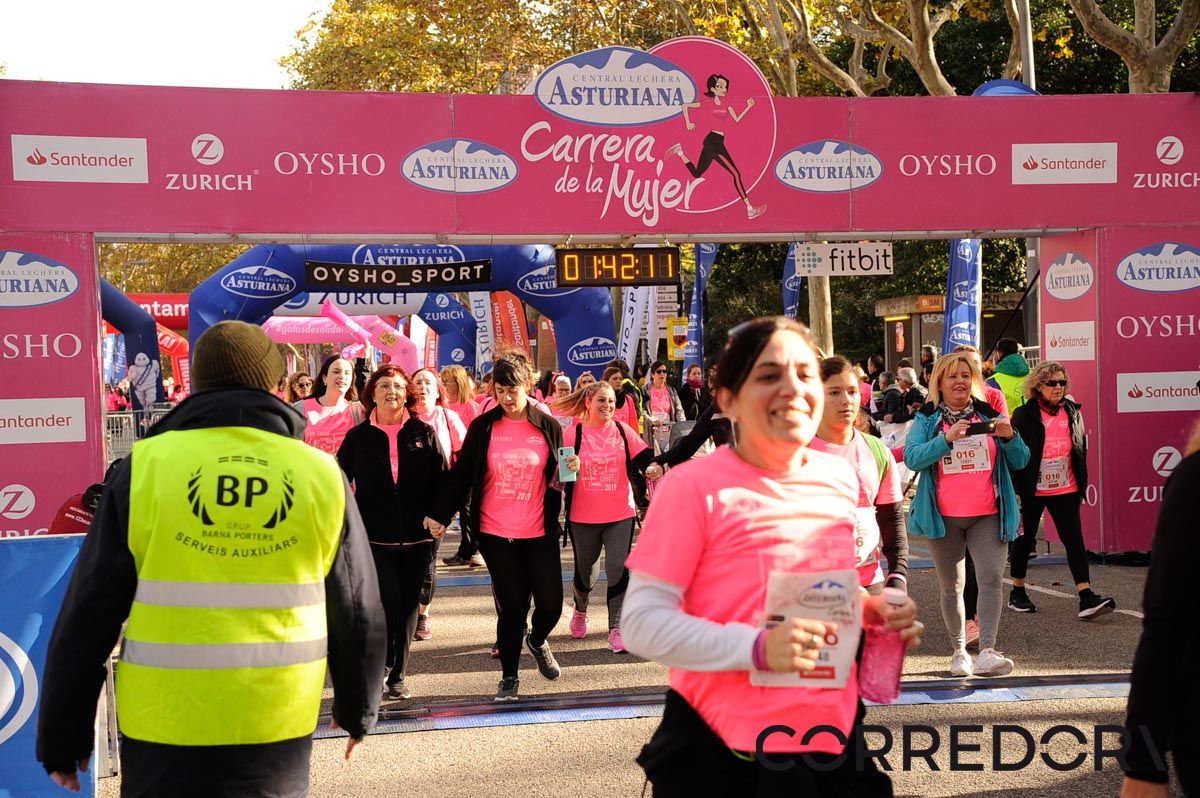 Llegada de la Carrera de la Mujer de Barcelona (ARCO DERECHO 87)
