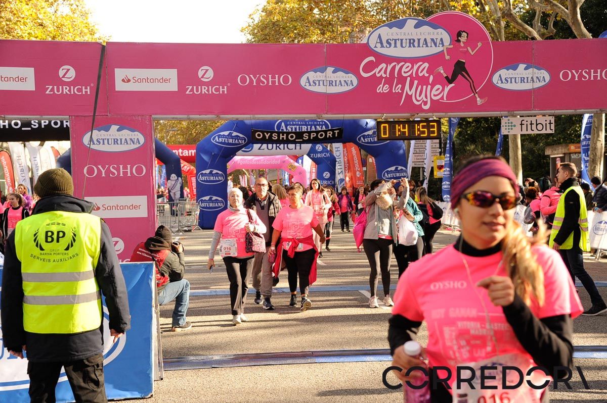 Llegada de la Carrera de la Mujer de Barcelona (ARCO DERECHO 87)