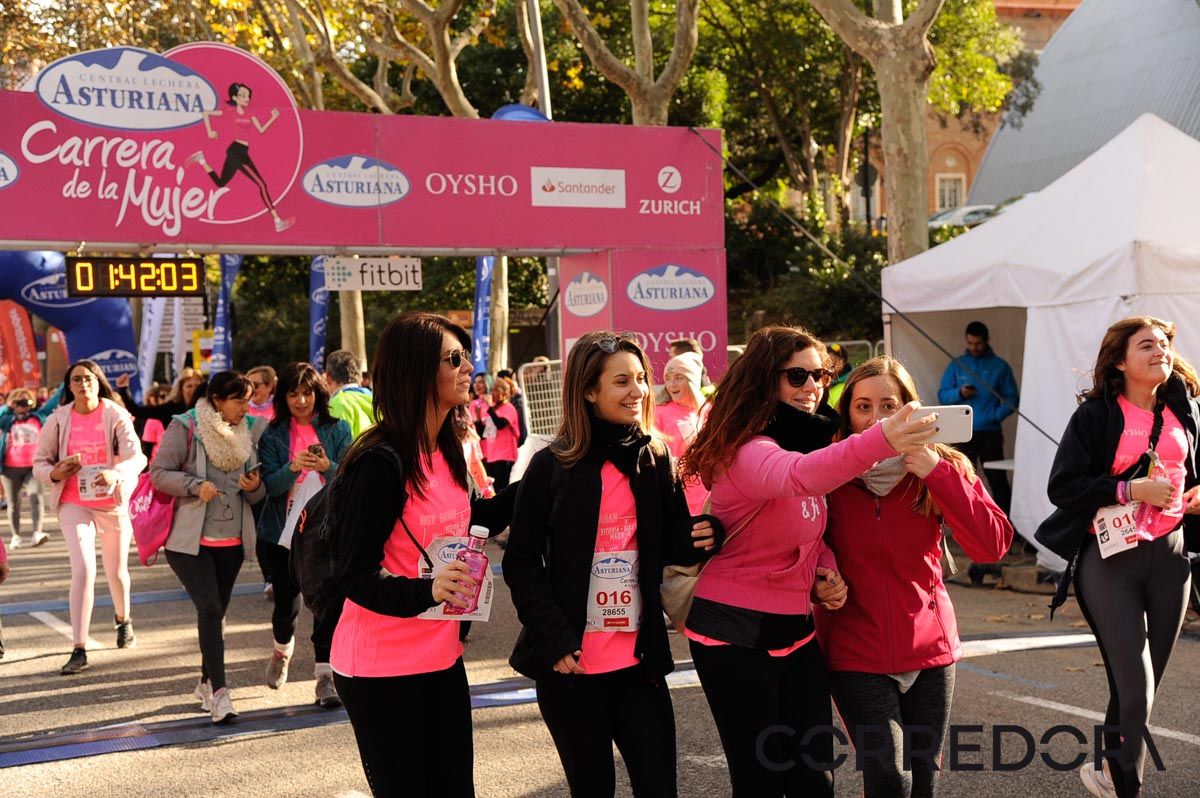 Llegada de la Carrera de la Mujer de Barcelona (ARCO DERECHO 87)