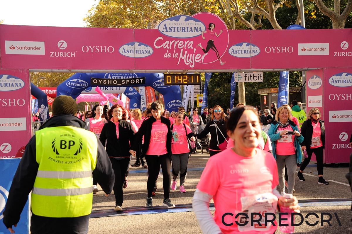 Llegada de la Carrera de la Mujer de Barcelona (ARCO DERECHO 87)