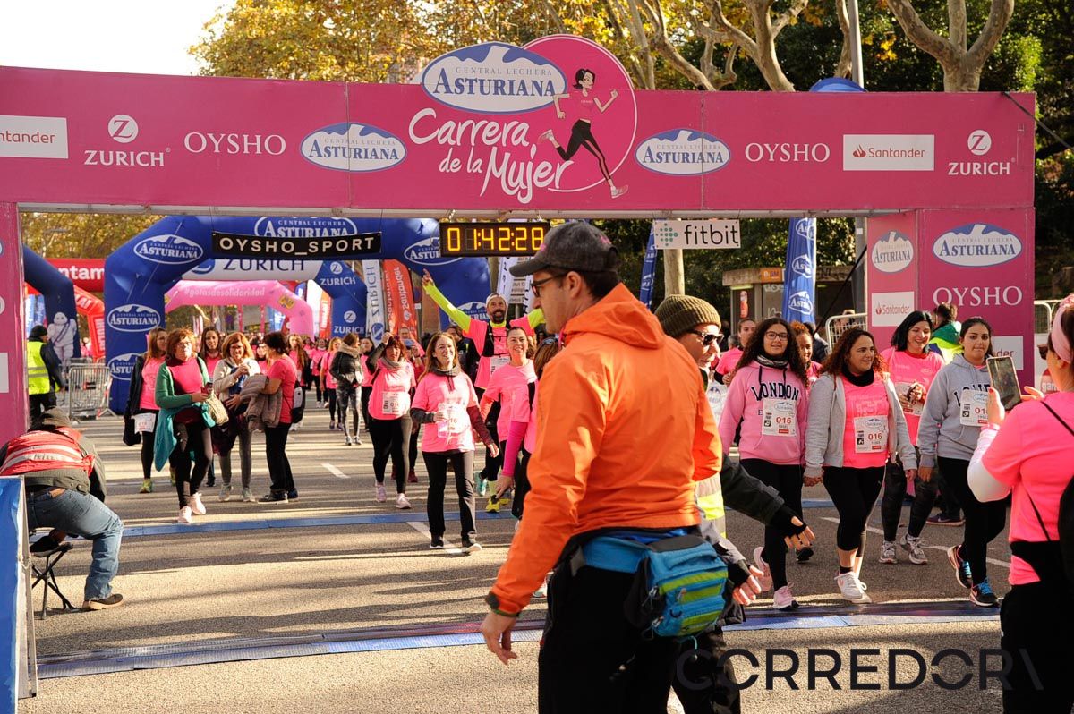 Llegada de la Carrera de la Mujer de Barcelona (ARCO DERECHO 88)